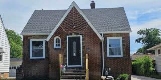 Newly Renovated 3 Bedroom Home Gallery 1