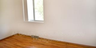 1208 Baker Street Gallery 6