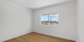631 Pier Ave Gallery 12