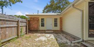 All Brick Home & Large Yard in Niceville! Gallery 44