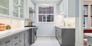 Historic Charm 2 Bed 1 Bath Condo on First Hill Gallery 5