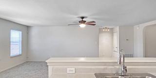 Charming 4-Bedroom Living in Desirable Converse Area Gallery 19