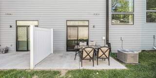 -Live Bold at The Ten – Modern 3BR / 2.5BA Townhome + Elevator Gallery 52