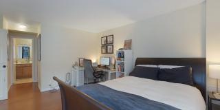 1555 N Sandburg Terrace Gallery 10