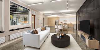 2562 Dexter Ave N Gallery 1