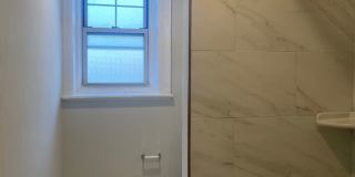Student Housing - Newly Renovated Gallery 40