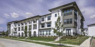 Modera Walsh Gallery 33