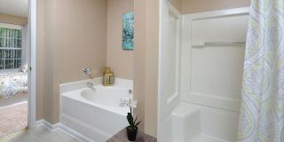 Lakeshore Grande Gallery 5