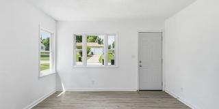 $1,200 | 1 Bedroom 1 Bath | Slab | W&D |Central A/C| Back deck| Large yard Gallery 4