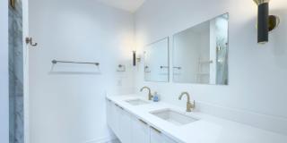 Welcome to 2737 Shenandoah Ave – a modern townhome for rent in Charlotte located in the highly sought-after Chantilly neighborhood Gallery 16