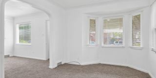 3 bedroom bungalow - $1200 Gallery 7