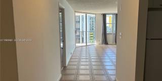 1915 Brickell Ave Gallery 15