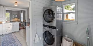 Charming Parkside 2-Bedroom Home Near Daffin Park with Fenced Yard & Patio Gallery 17