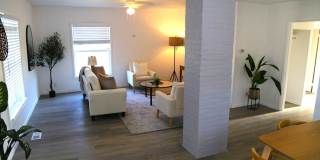 2bed/1bath with a shop Gallery 3