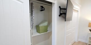 Beautiful Furnished Casita in Hurricane-All Linens and Kitchen, Bath Essentials Included- Just move in! Gallery 14