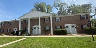 Spacious 2BR/1.5BA Townhome in Lawrence Township.  Beautiful Park like setting!! Gallery 1