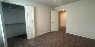 3 Bed 2.5 Bath 2 Car Garage Gallery 27