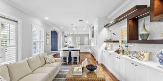 1028 Bay Street Gallery 17