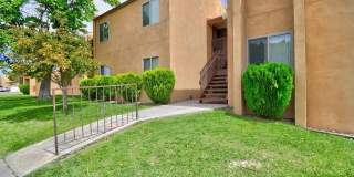 931 Country Club Drive SE 931 Country Club Drive SE Gallery 1