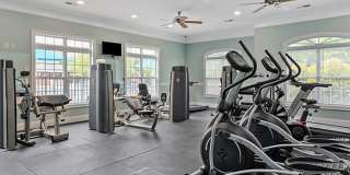 West Pointe Apartment Homes Gallery 14