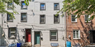 8 BRISTOW Place 8 BRISTOW Place Gallery 1
