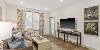 Portier at Midtown Gallery 9