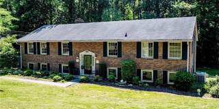 Room in 5 Bedroom Home at Kinnamon Rd Gallery 13