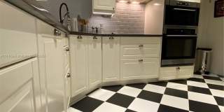 200 Ocean Lane Dr Gallery 21