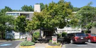 4410 BRIARWOOD Court N Gallery 1