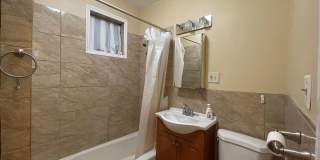 4bd/2Ba with Separate Offices (or Storage Rooms) Attached to Bedrooms; Heat/Hot Water Included! Gallery 9