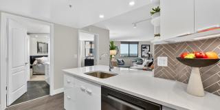 Richmond Square Apartments Gallery 4