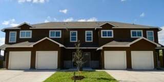 Beautiful 3 bedroom townhome located in Northeast San Antonio! Beautiful 3 bedroom townhome located in Northeast San Antonio! Gallery 1