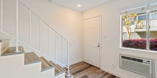 Pruneyard West Gallery 6