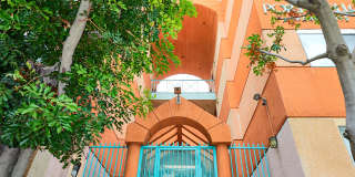 1791 N. SYCAMORE AVE Gallery 1