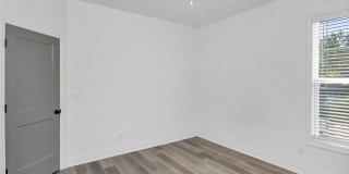 Modern Townhome in Rosewood – Walk to USC, Dining & More! Gallery 31