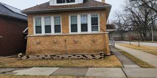 8000 S Woodlawn Avenue Gallery 1