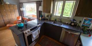 Short Term Rental Family Home Gallery 14