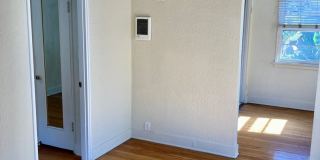 Spanish Craftsman Garden Apartments Bankers Hill Gallery 24