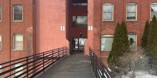 222 Williams Street E unit: Apt 326 Gallery 1