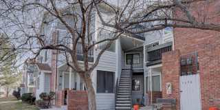 2-Story Condo, Wood Flrs Wood FP Gallery 25