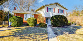 6201 LONE OAK Drive Gallery 1