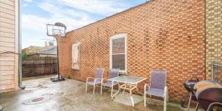 6144 N Washtenaw Ave Gallery 19