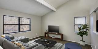 Cedar Ridge Apartments and Townhomes Gallery 28