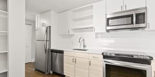 2121 Canyon Gallery 2