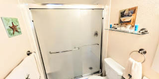 Annual UNFURNISHED 2/1 condo Island life Gallery 12