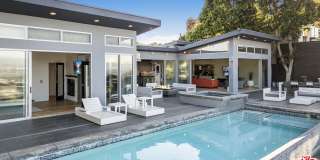 7275 Mulholland Dr Gallery 16