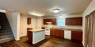 Large 3/2.5 ~ Conveniently located to JBSA Lackland and JBSA Kelly Field Annex ~ Move in Ready! Gallery 12