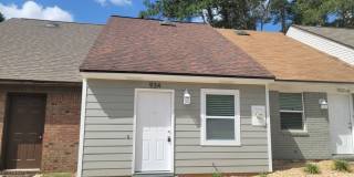 MODERN PARADISE! 2/2 w/ Marble Counters, Stainless Steel Appliances, Vaulted Ceilings, & More! Available AUGUST 1st for $1475/month! Gallery 1