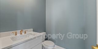 1072 Bruce Street Gallery 8