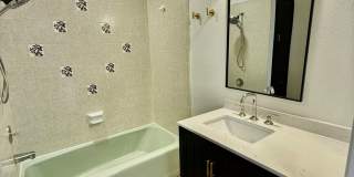 Remodeled 3-BR Home in Bloomington Gallery 20